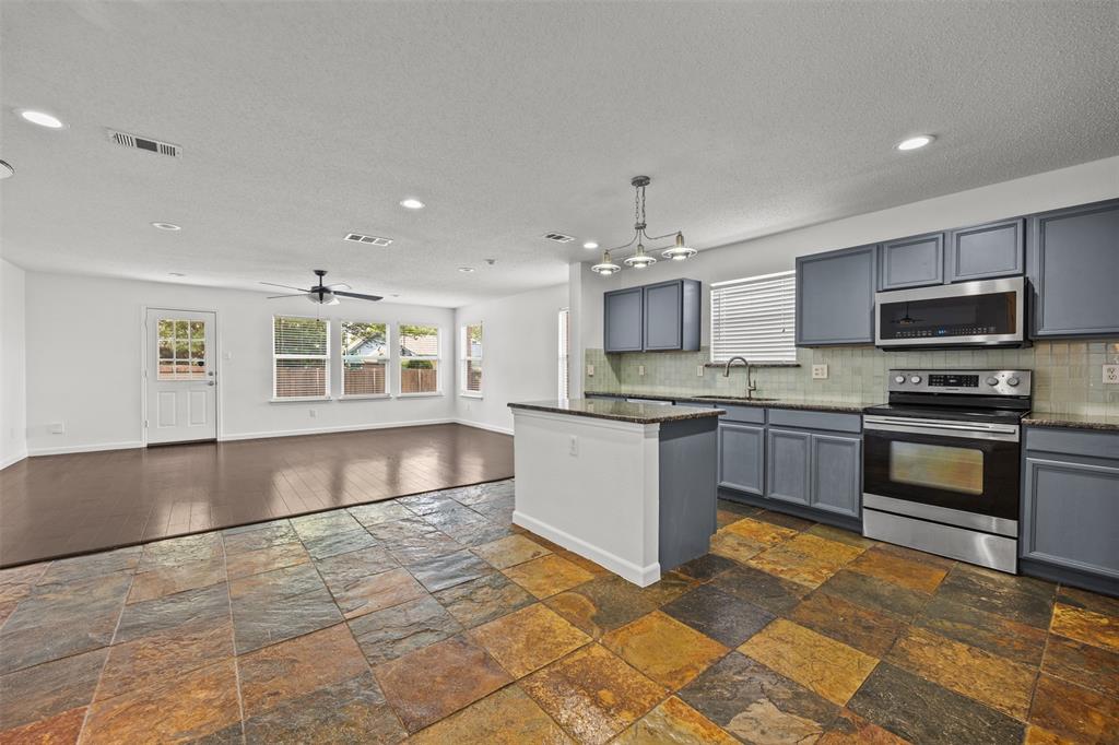 1117 Beeblossom Drive