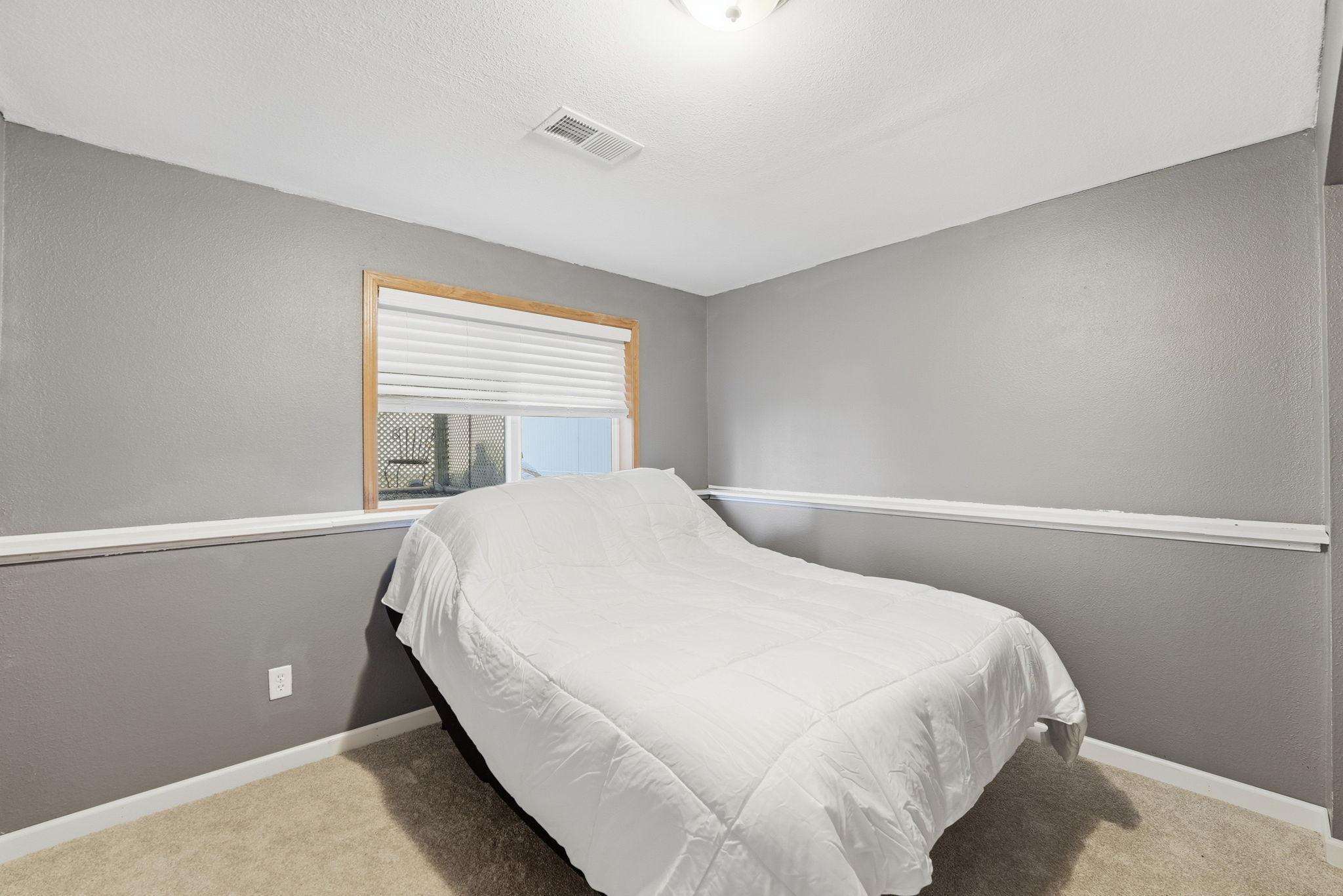 1208 Knickerbocker Court