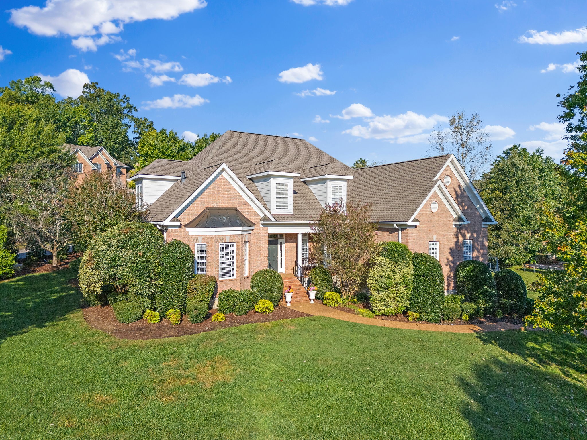 330 Fountainbrooke Dr — sold June 1, 2026