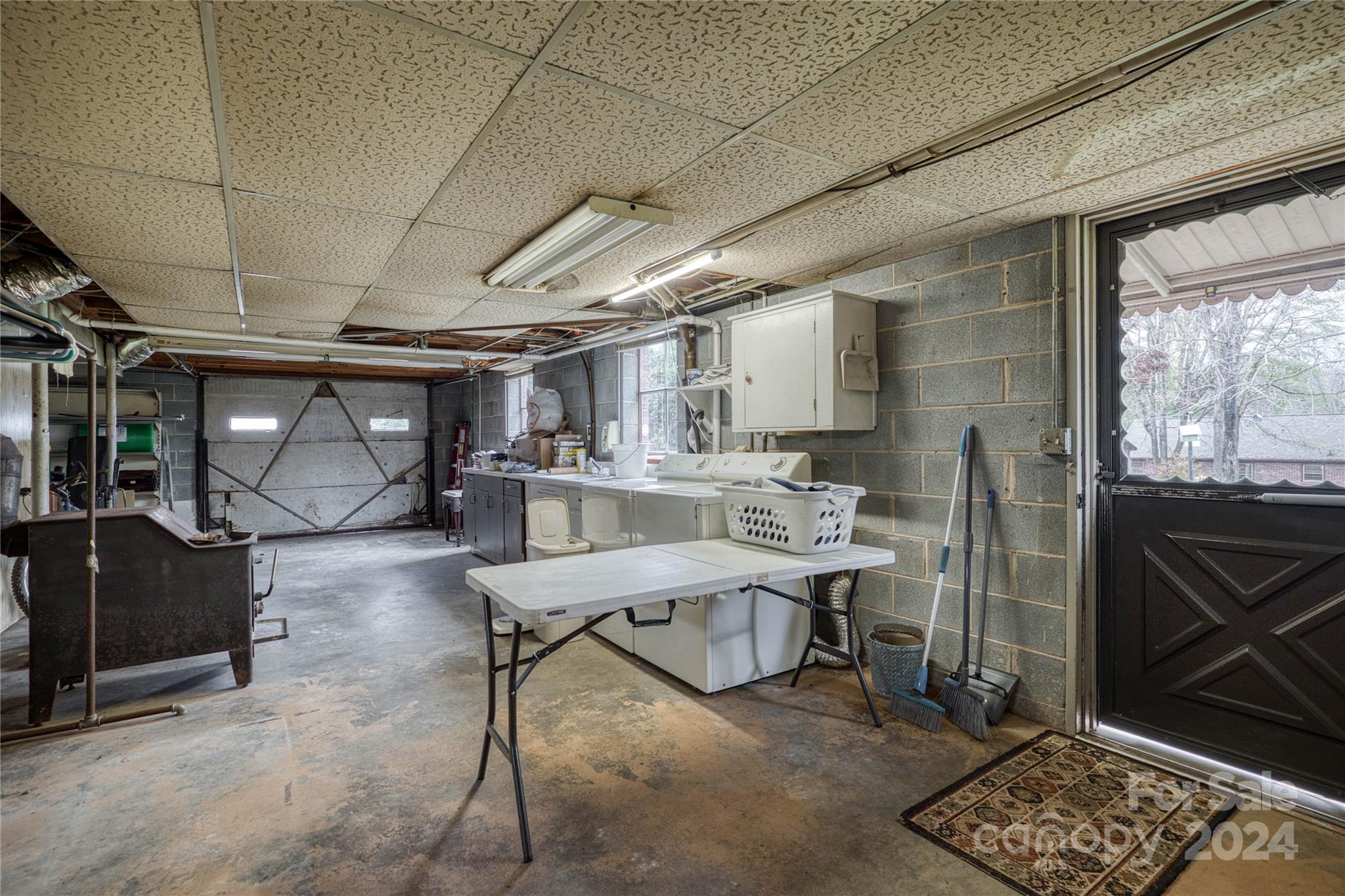 2559 Sweetbriar Circle