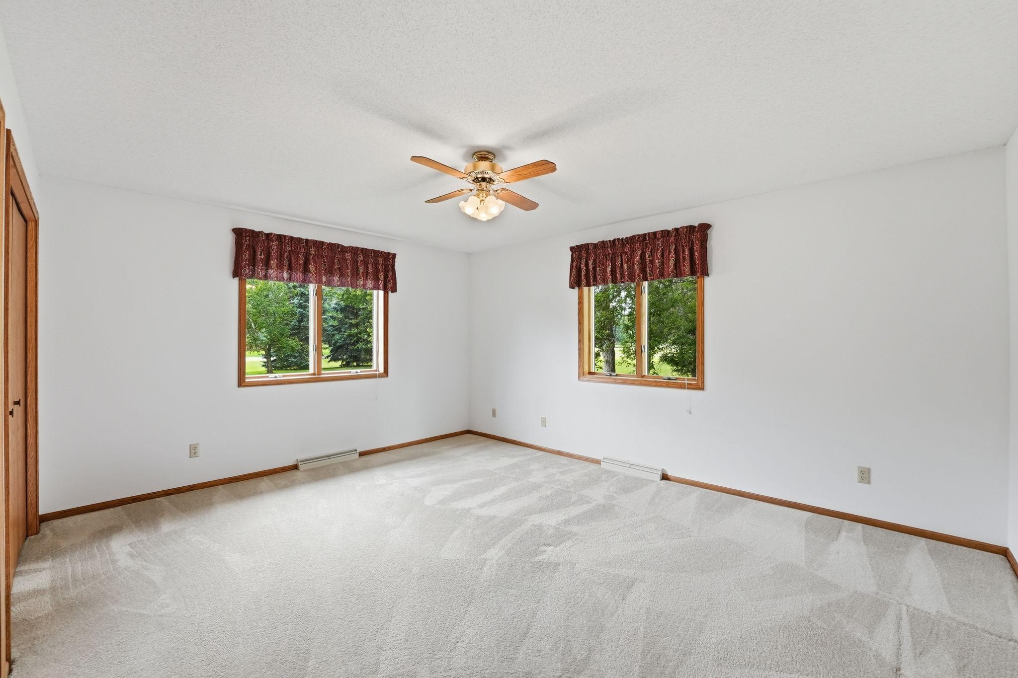 1850 E 49th Street SE