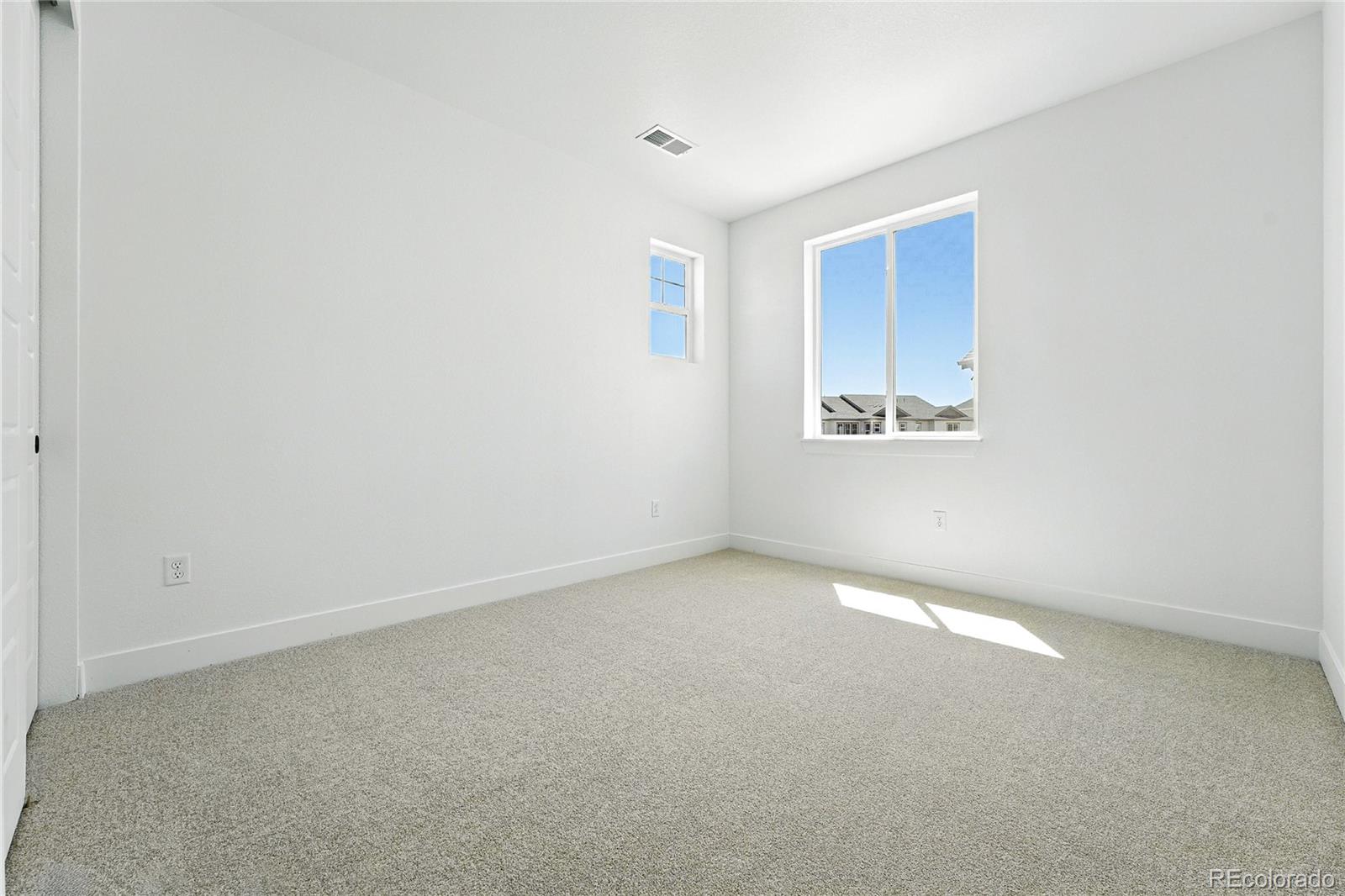 5629 Farrier Point