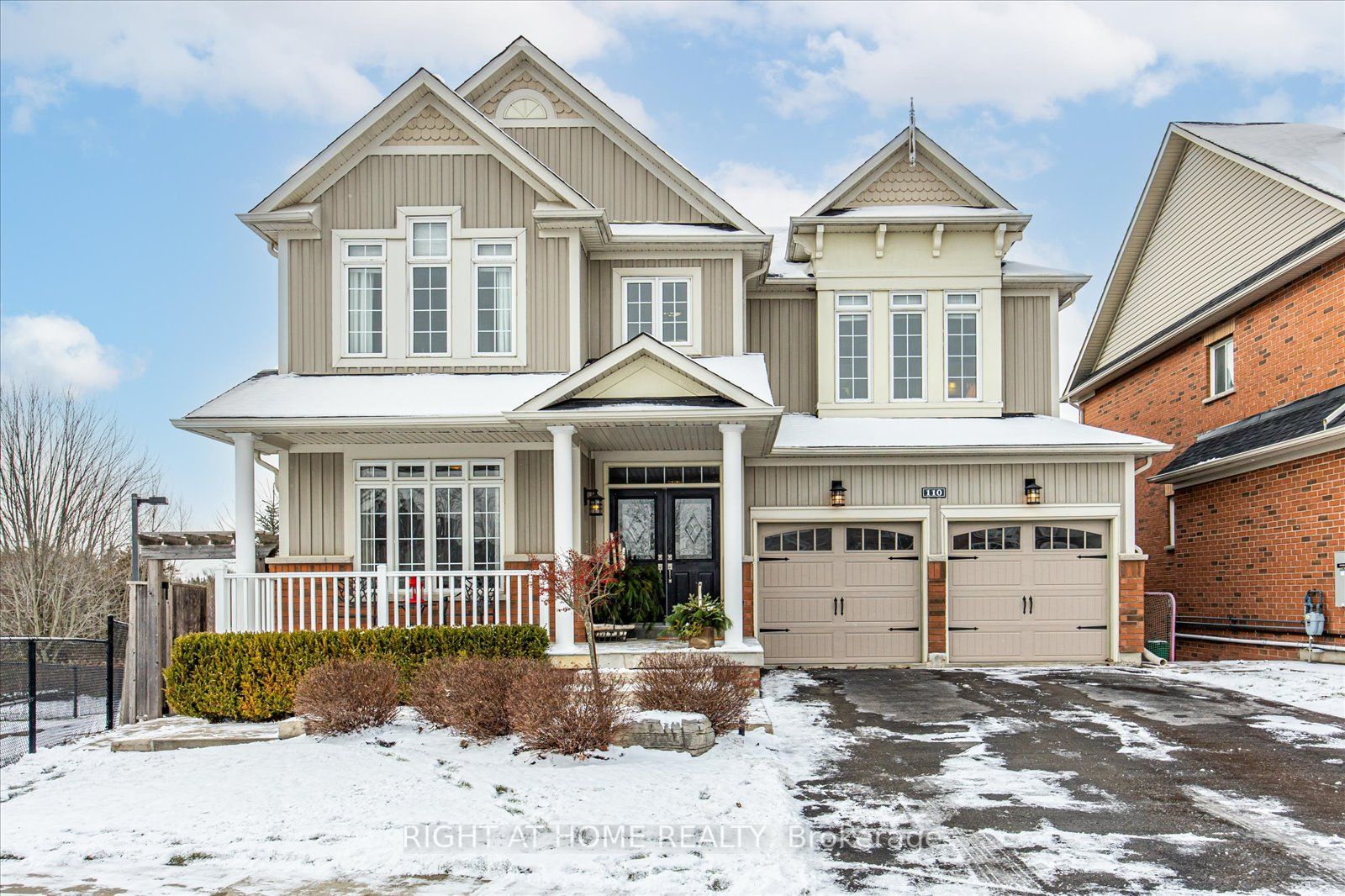 110 Roseborough Dr