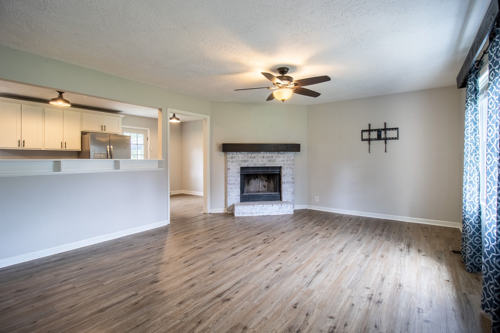 409 Sunnybrook Dr