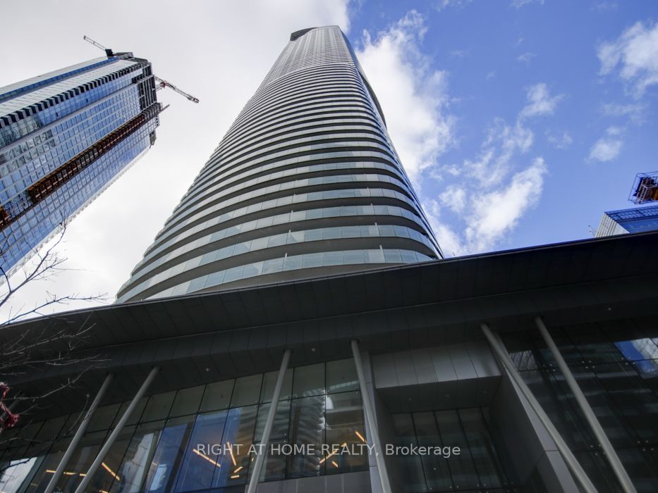 14 York St 4004