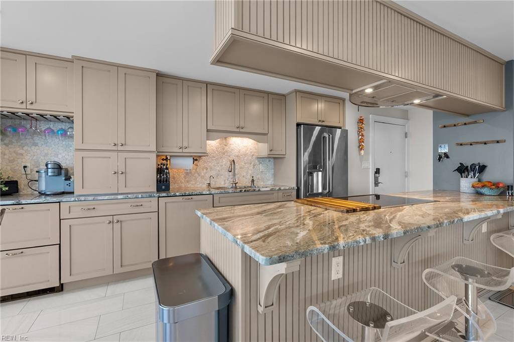 2830 Shore Drive 1103