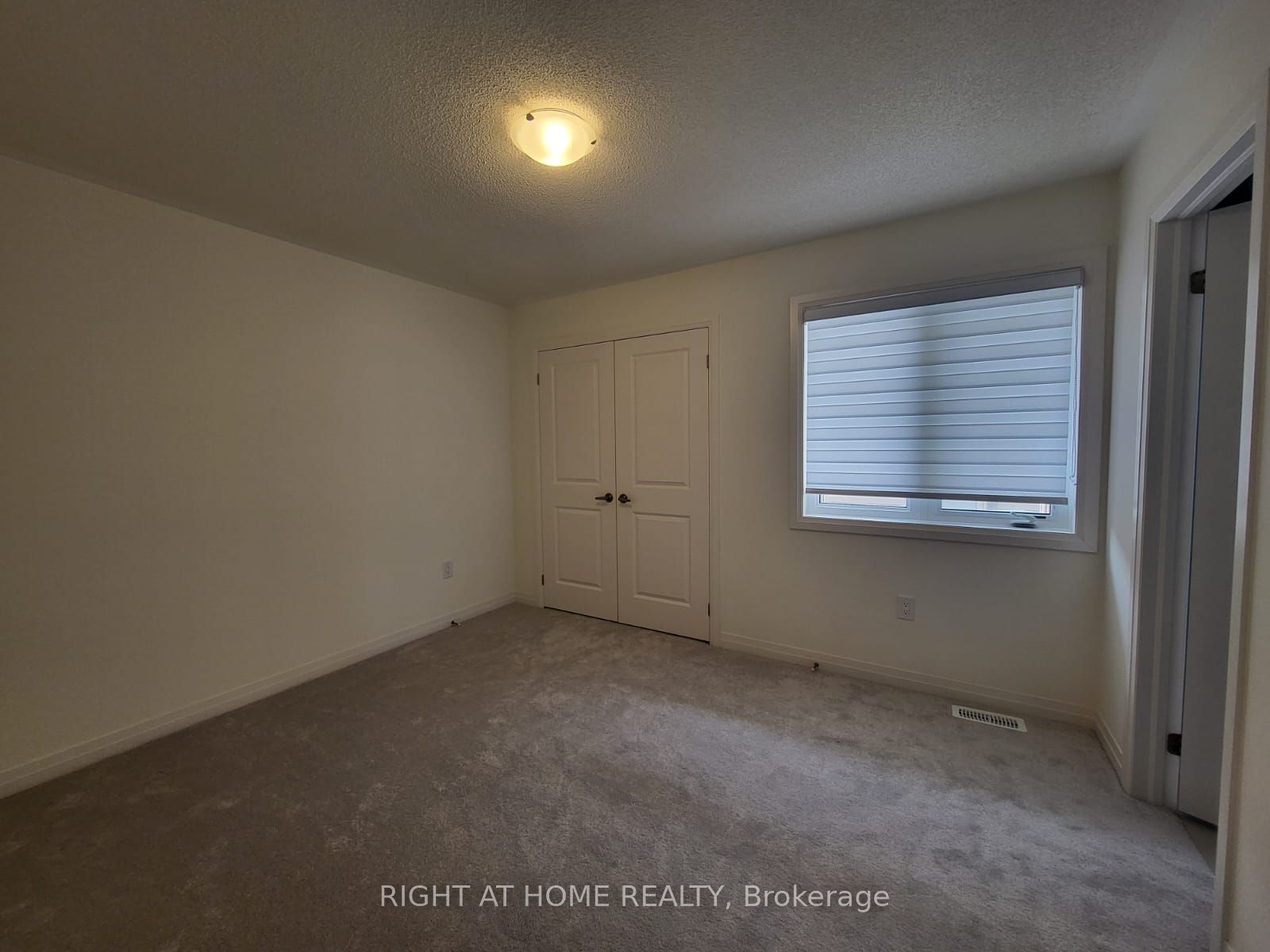 34 Copperhill Hts