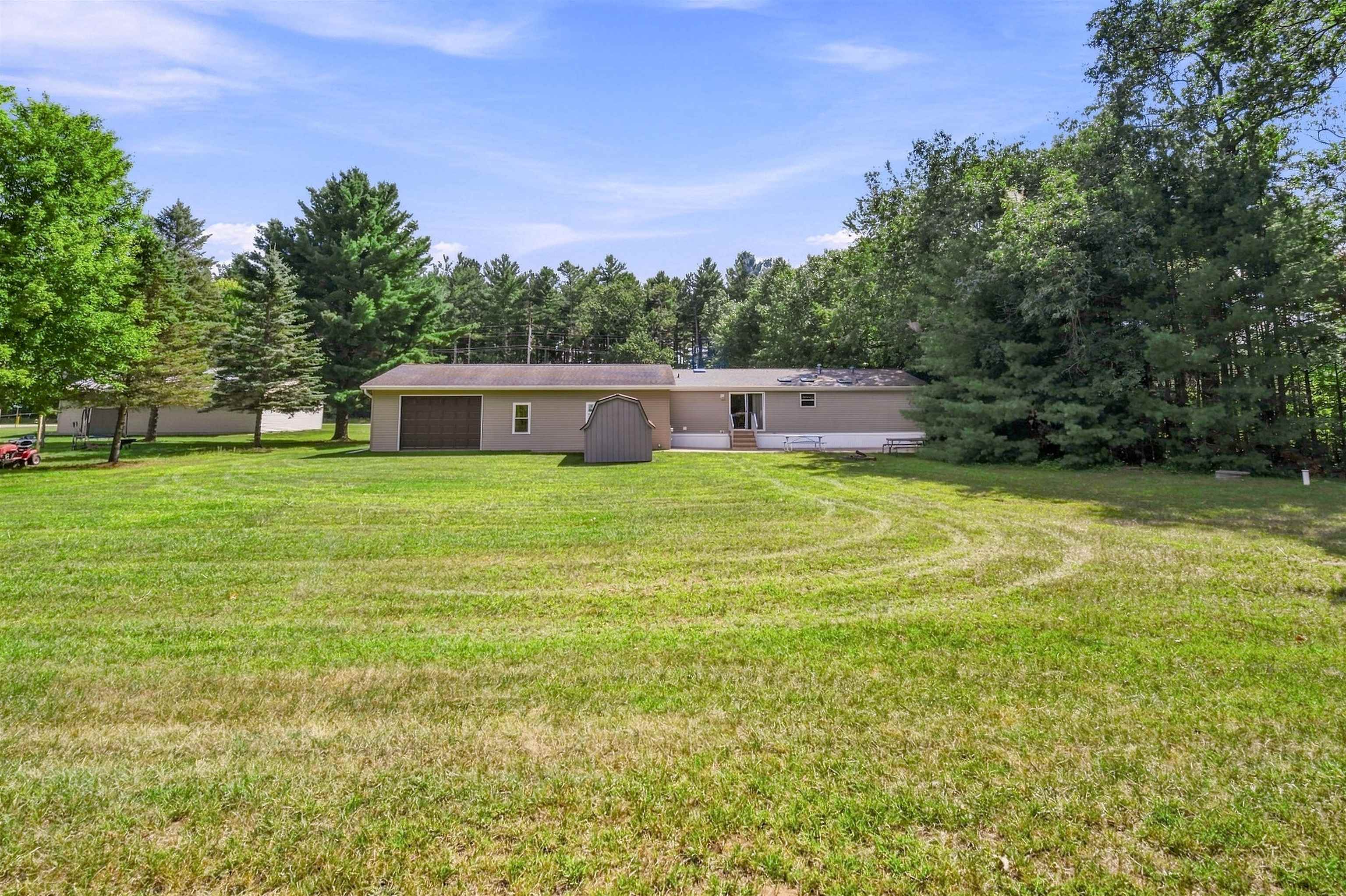 W5476 Lake Drive