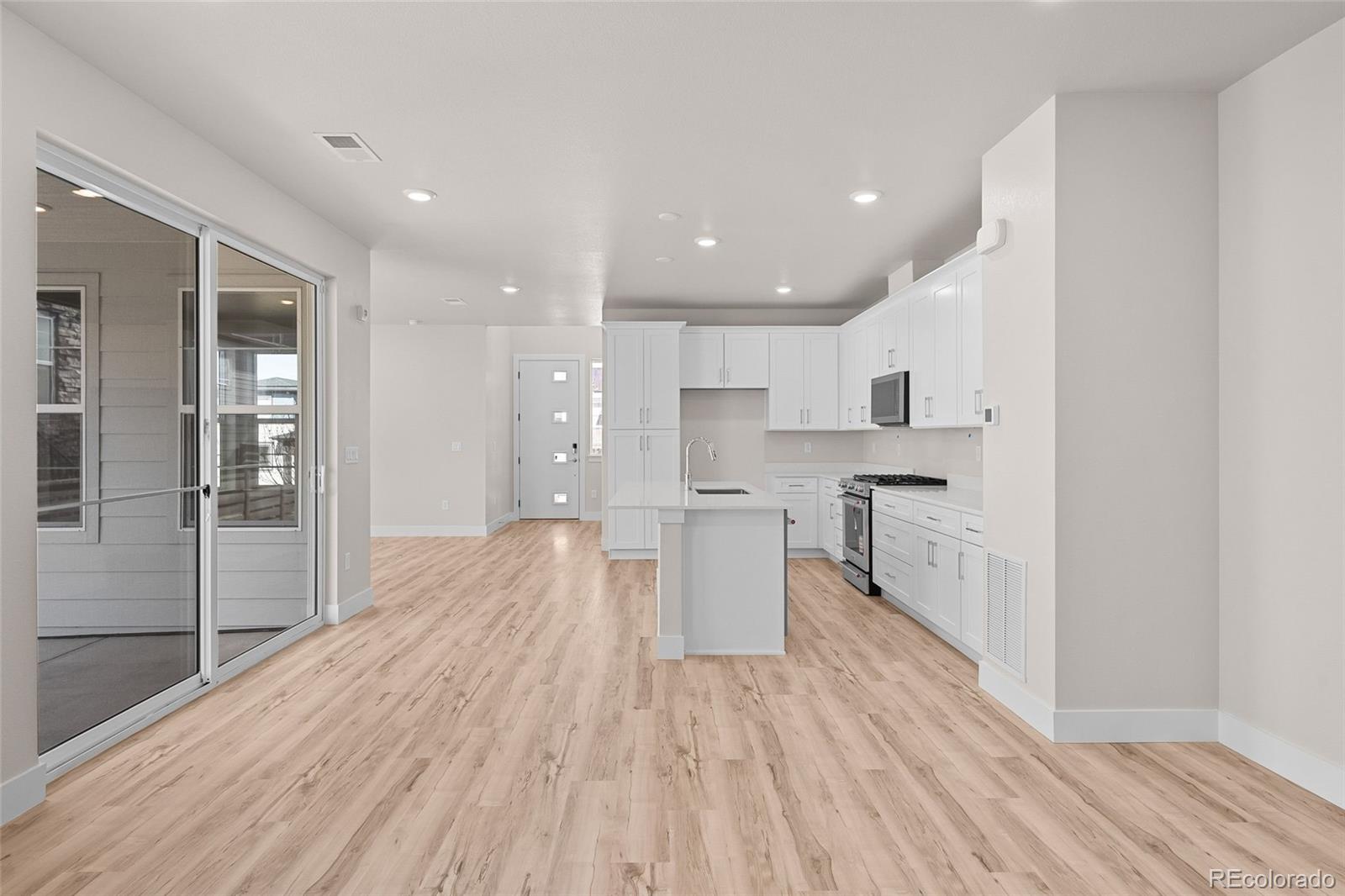 8731 Whiteclover Street