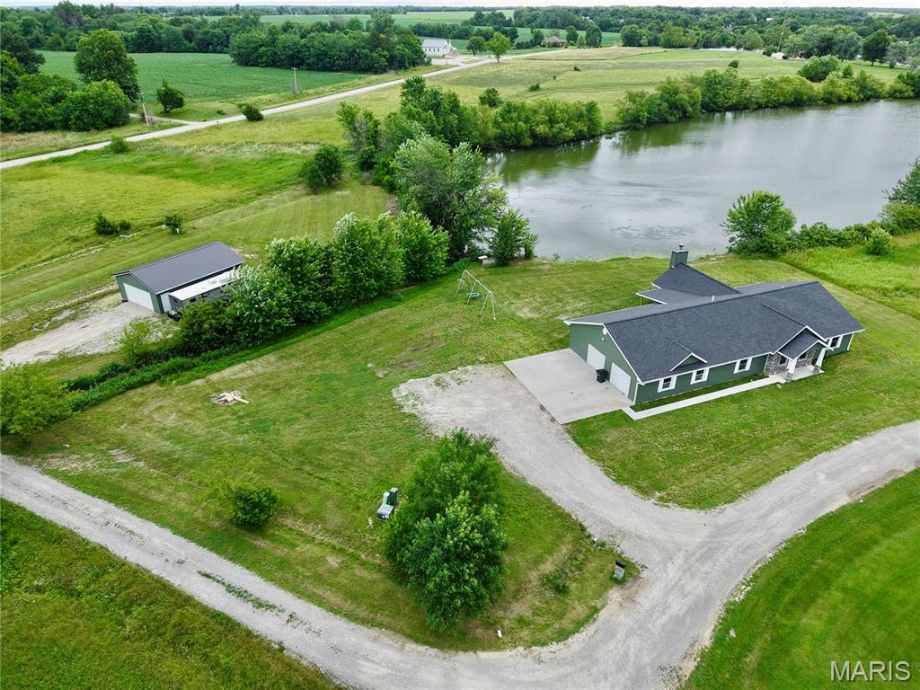 11120 W Lakeshore