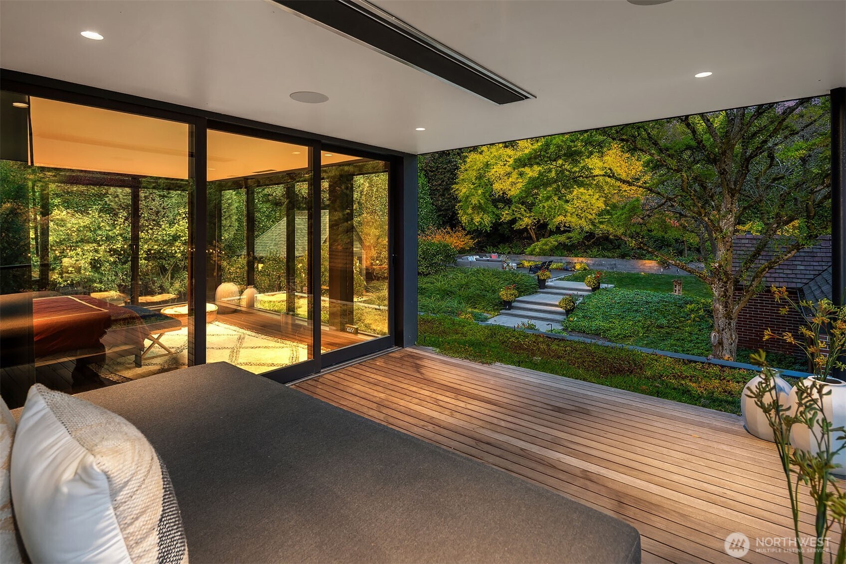 1626 Federal Avenue E