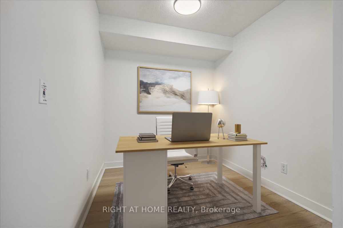 50 Lynn Williams St 812