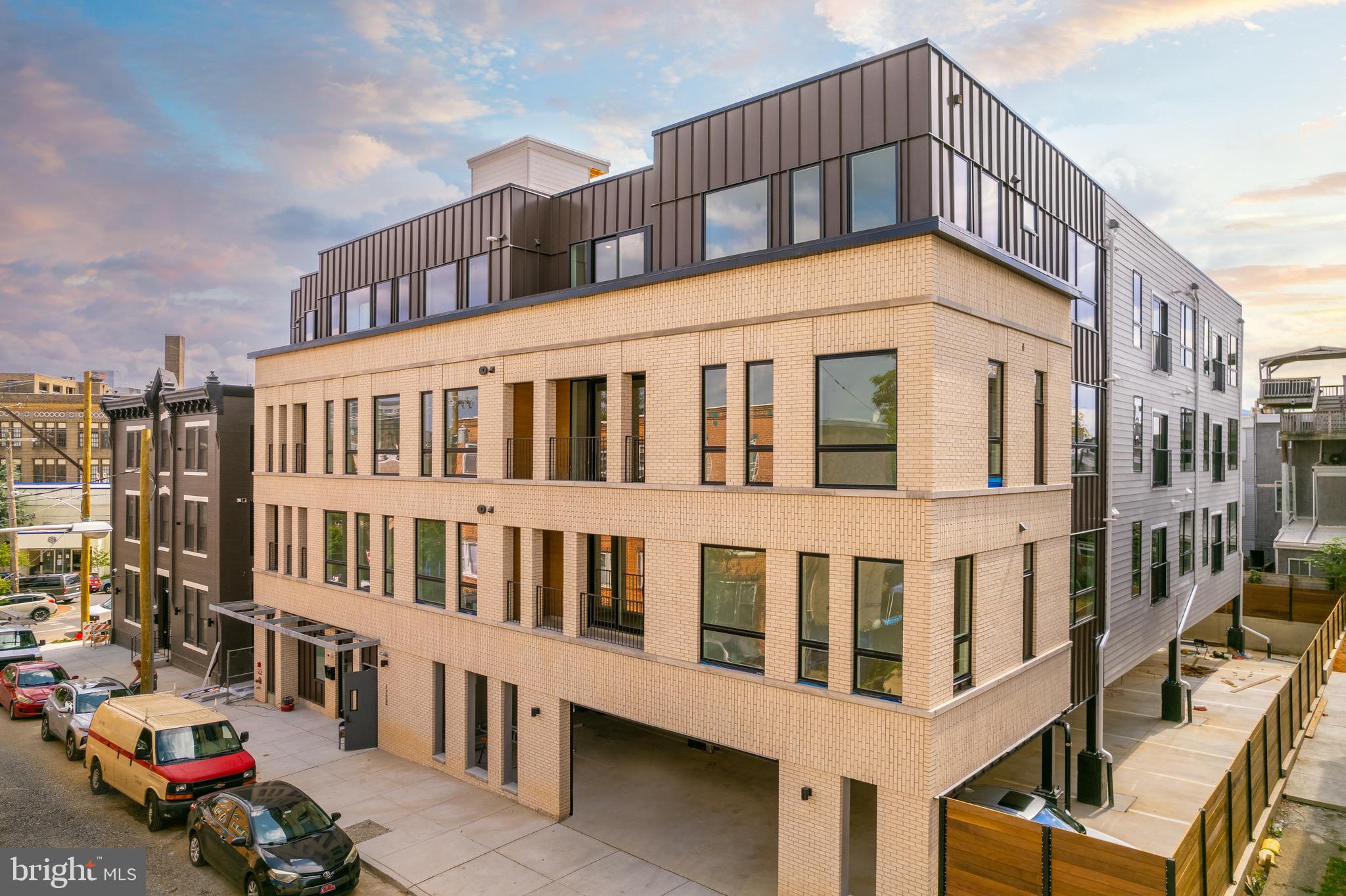 1723 Francis Street 4E