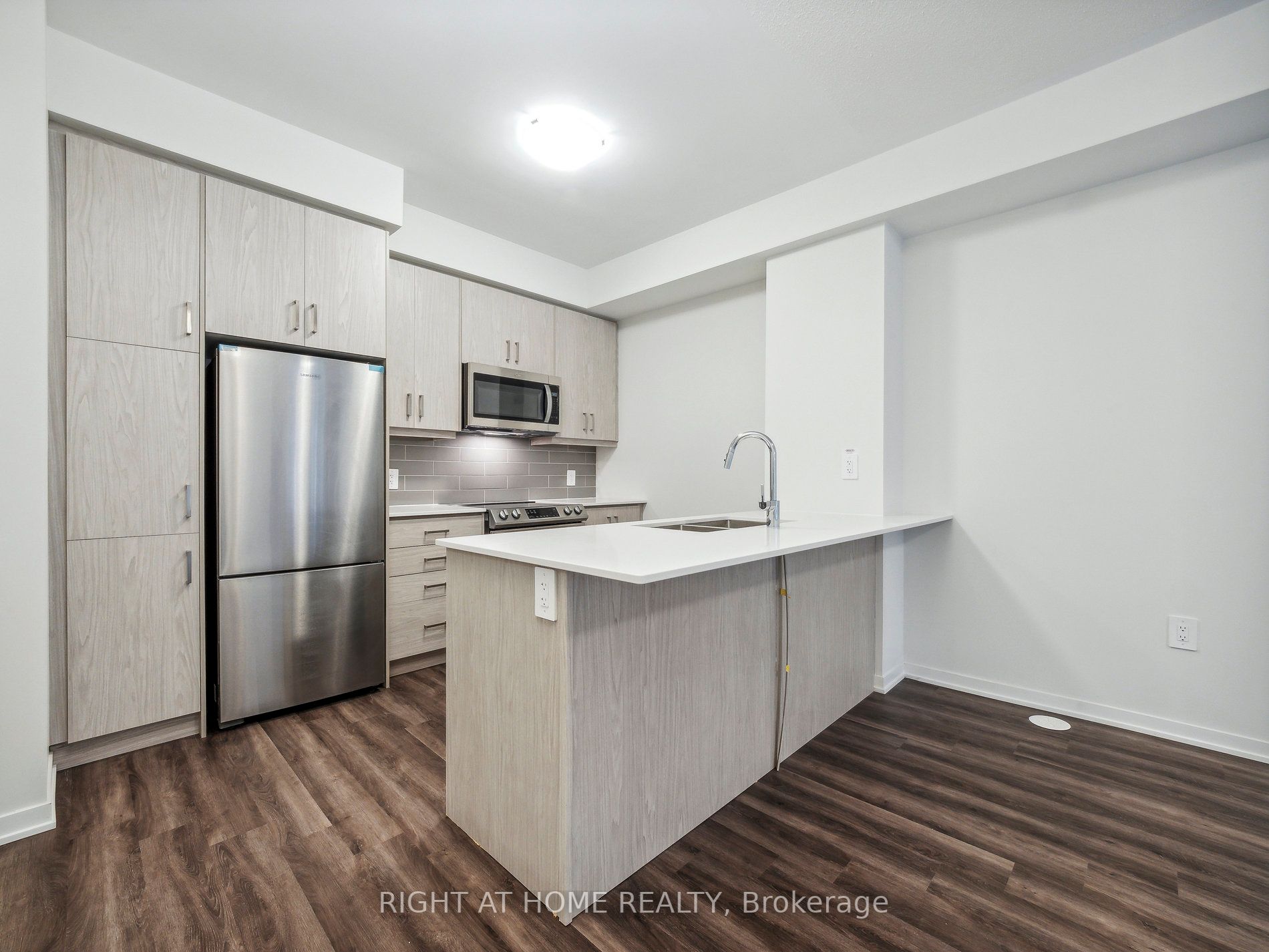 39 Honeycrisp Cres 105