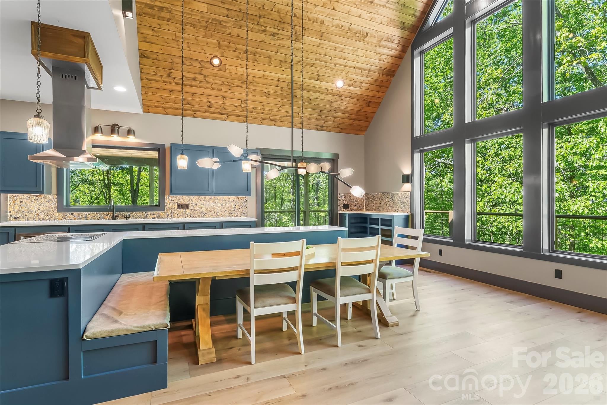 3135 Laurel Heights Drive Extension