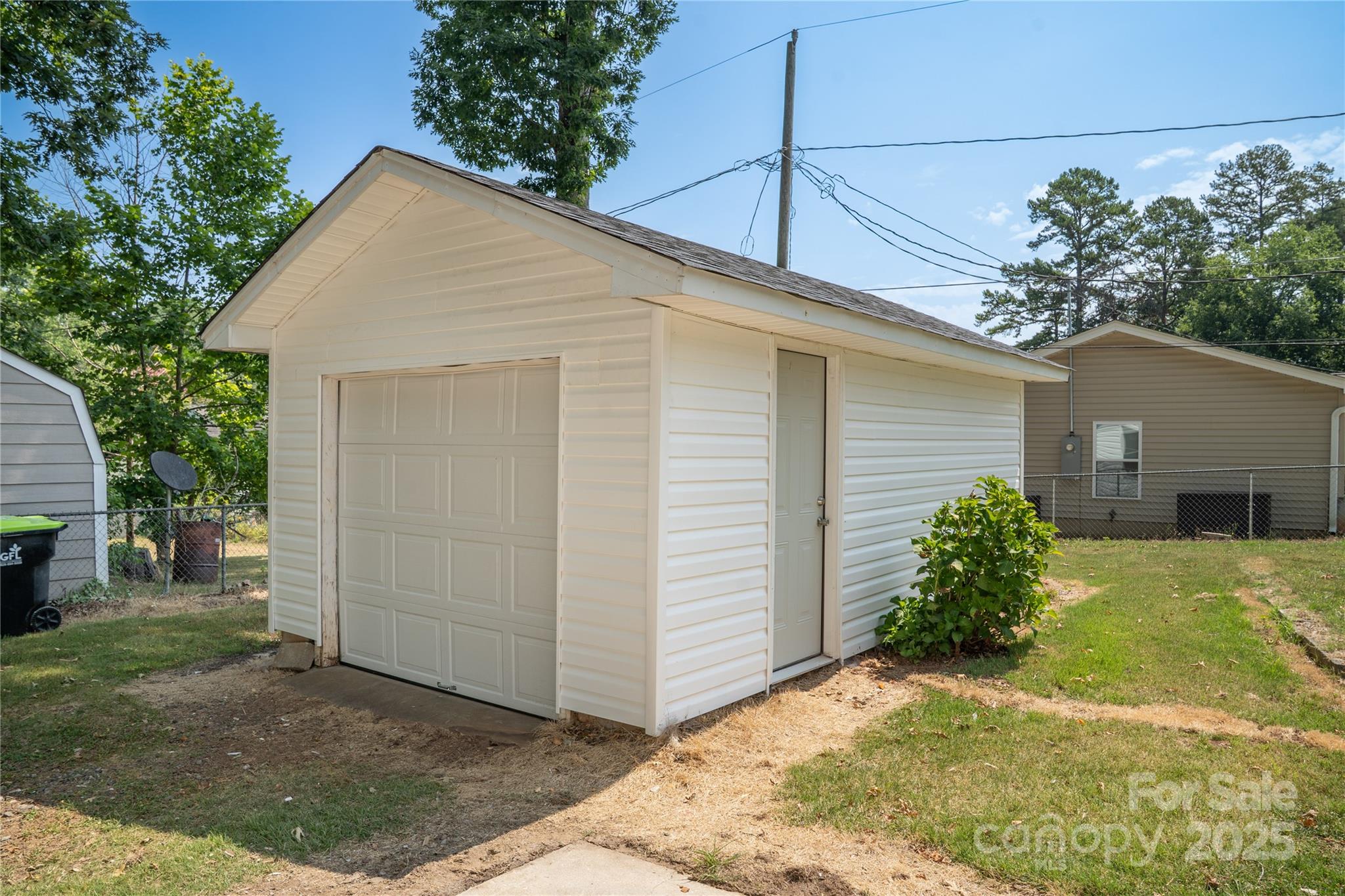 113 Oakleaf Drive