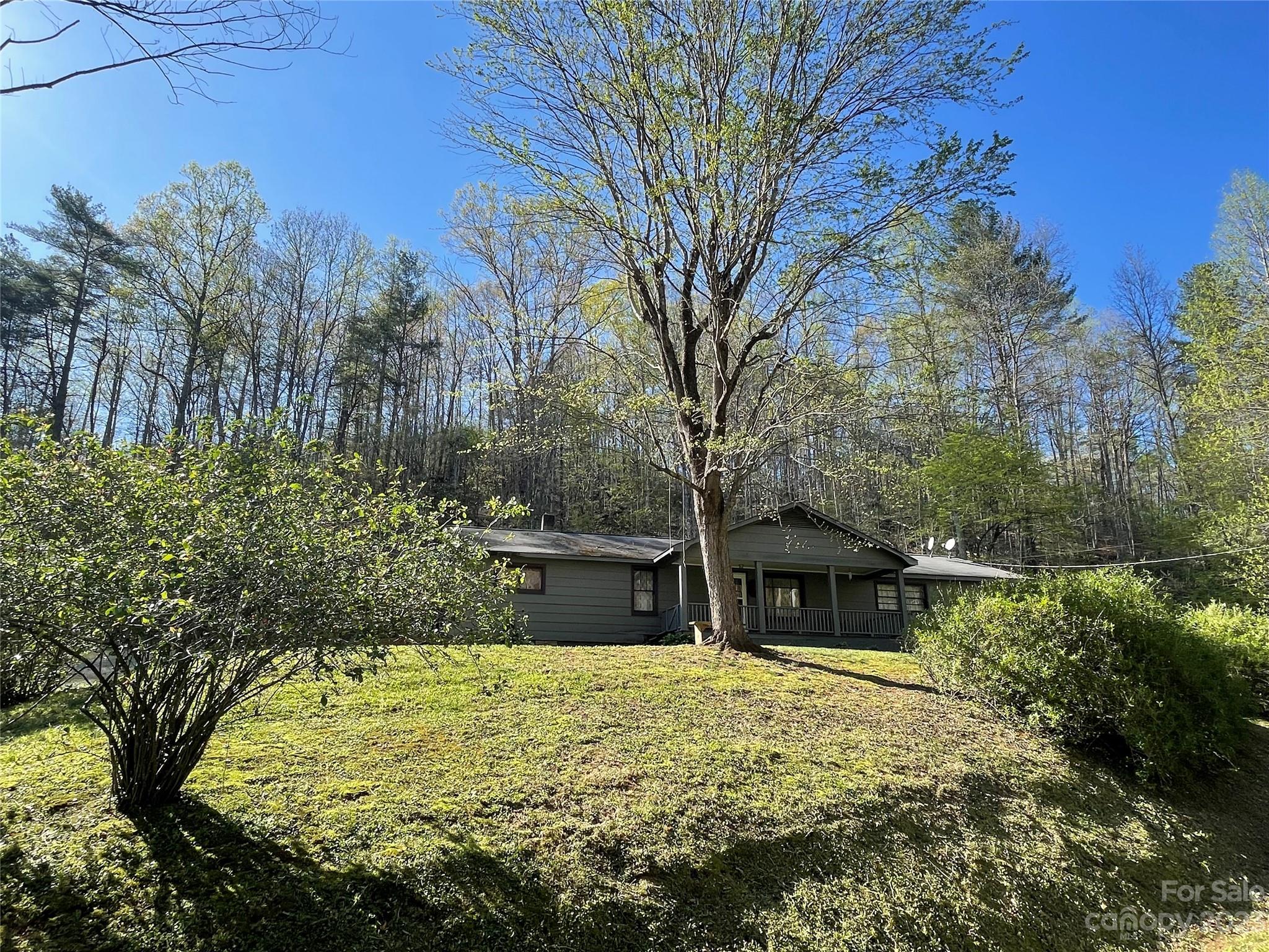 1495 Slope Terrace