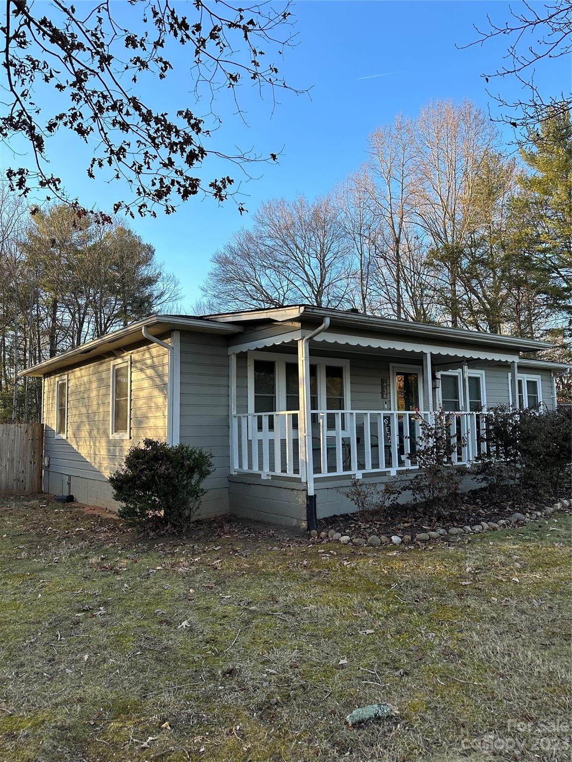 2736 Fairwood Drive