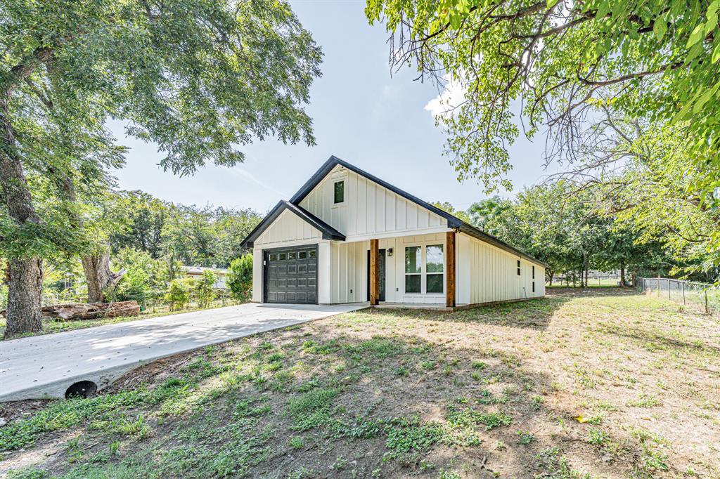 3712 Oak Meadow Street