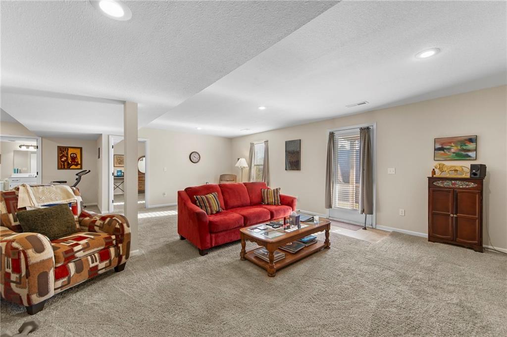 9431 N Granby Avenue