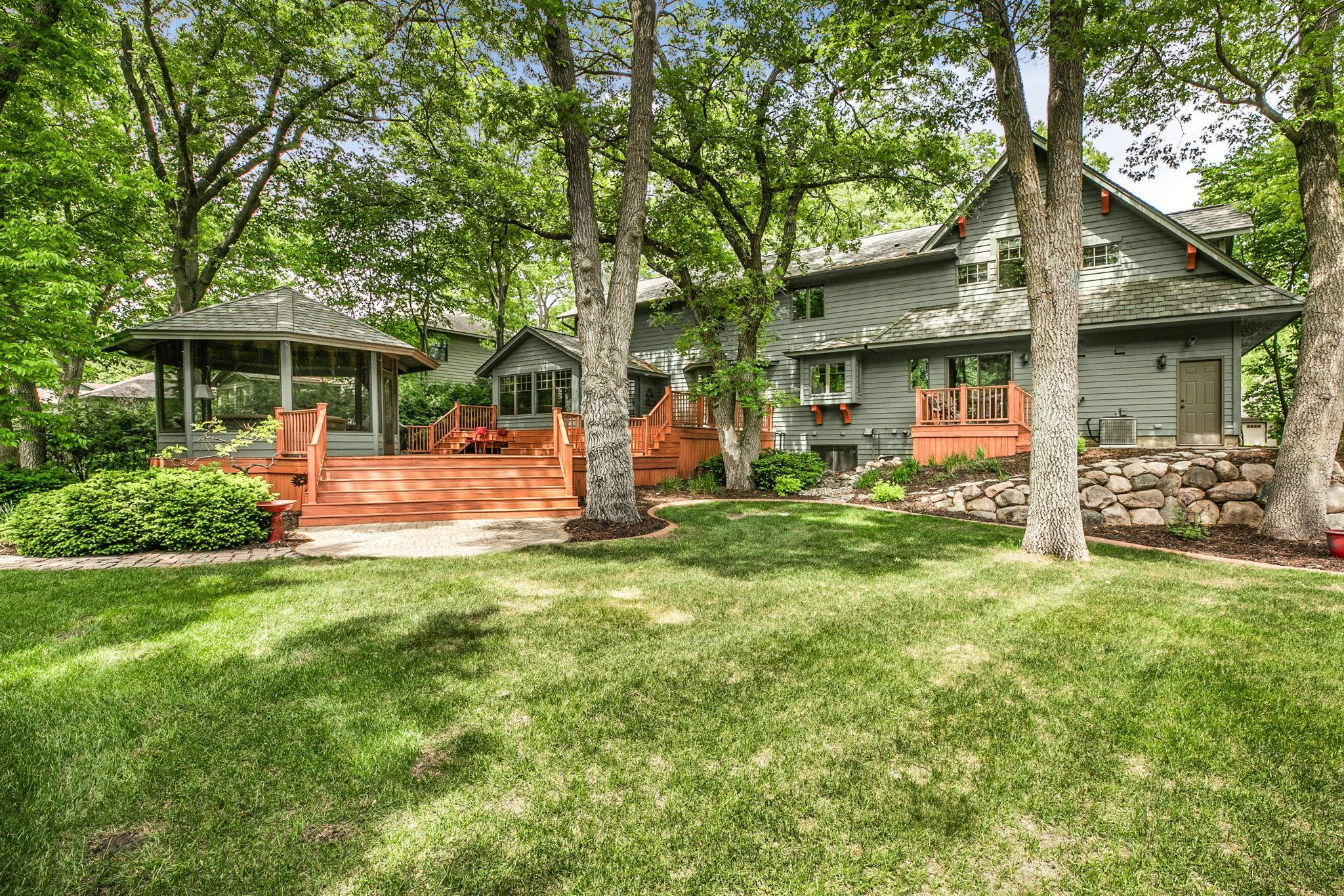 506 10th Street N