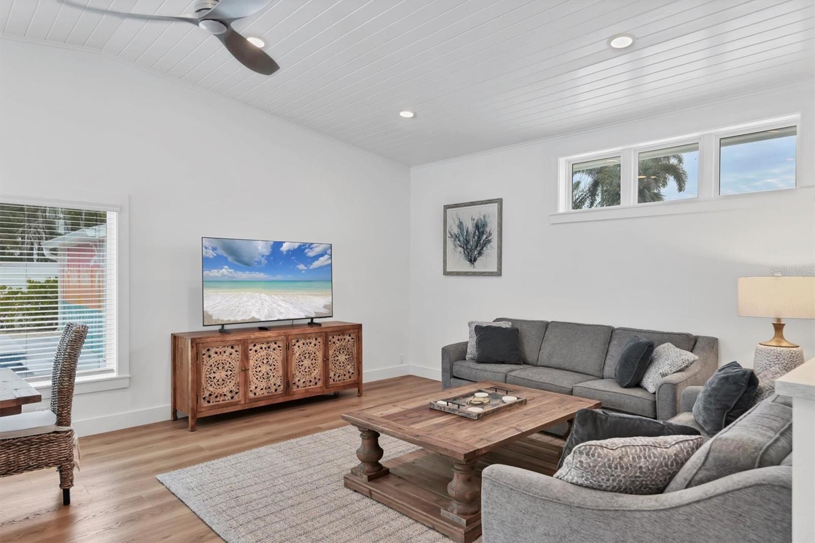 270 Gladiolus Street