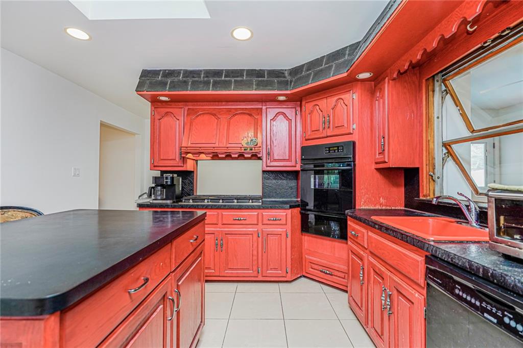 74 Longfellow Avenue