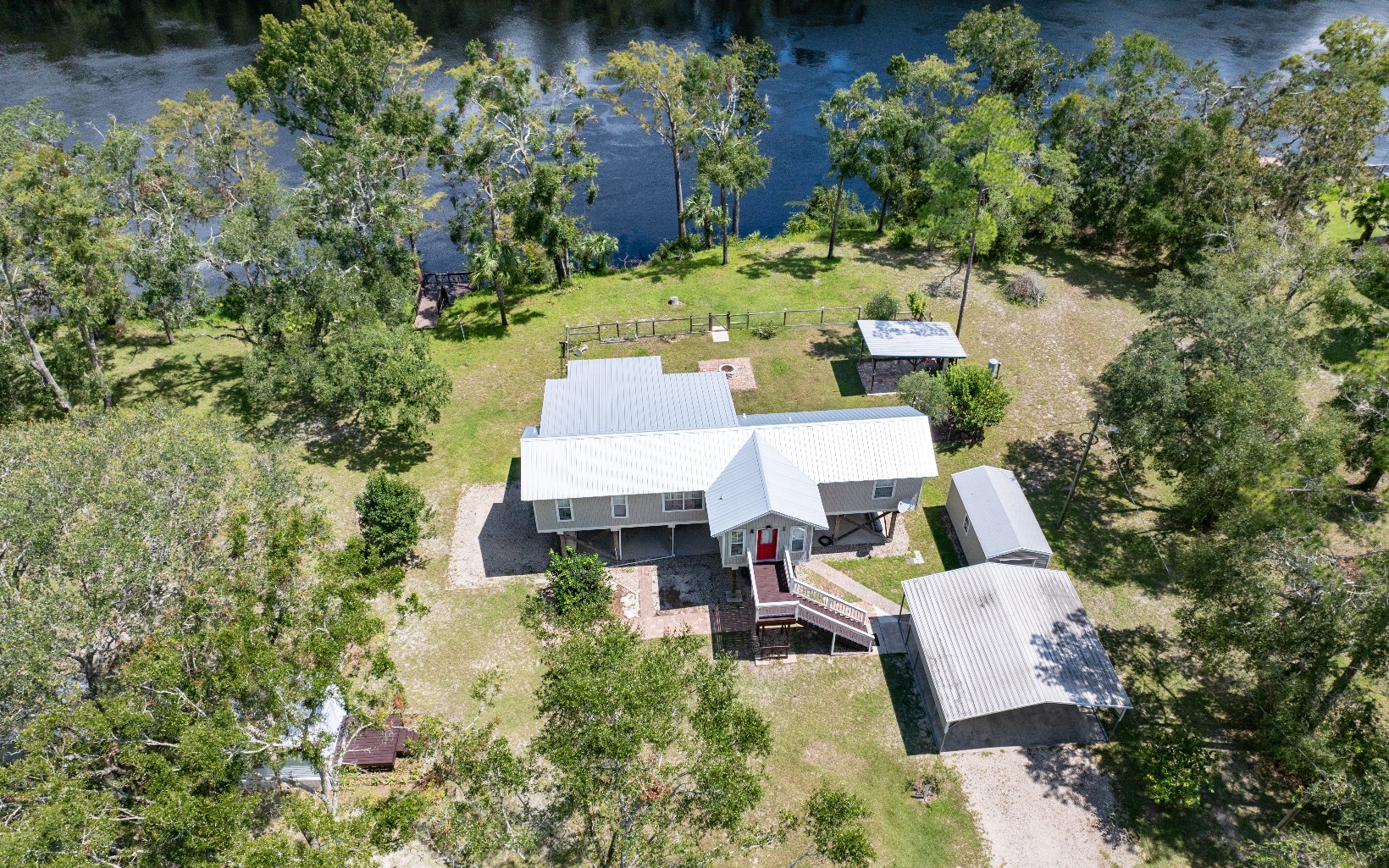 939 NW Banta Acres Rd