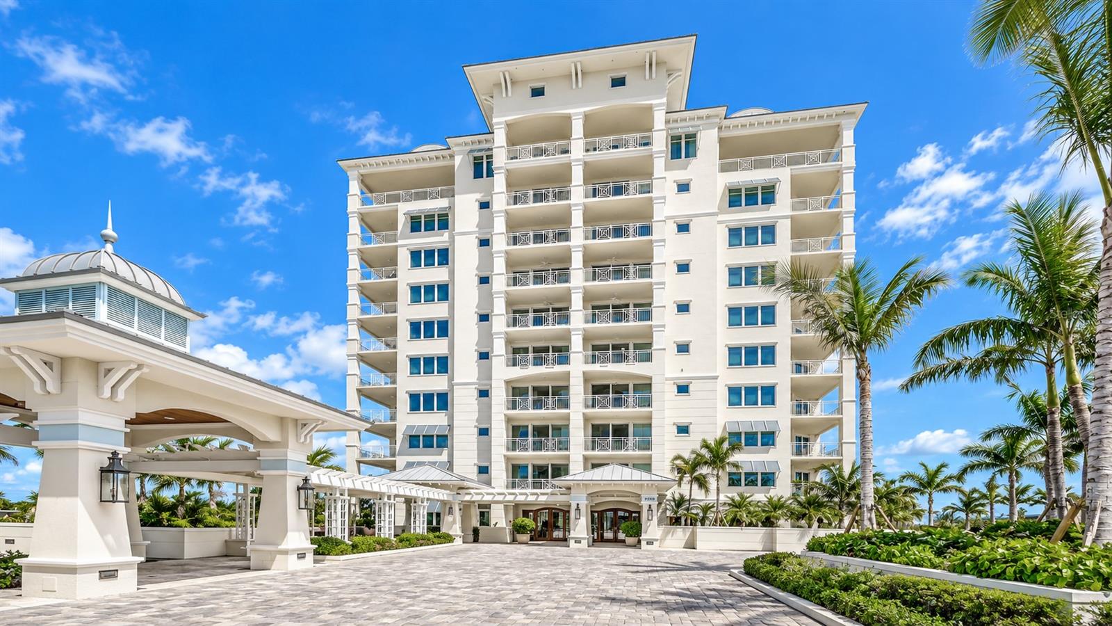 2050 Benjamin Franklin Drive, Sarasota, FL