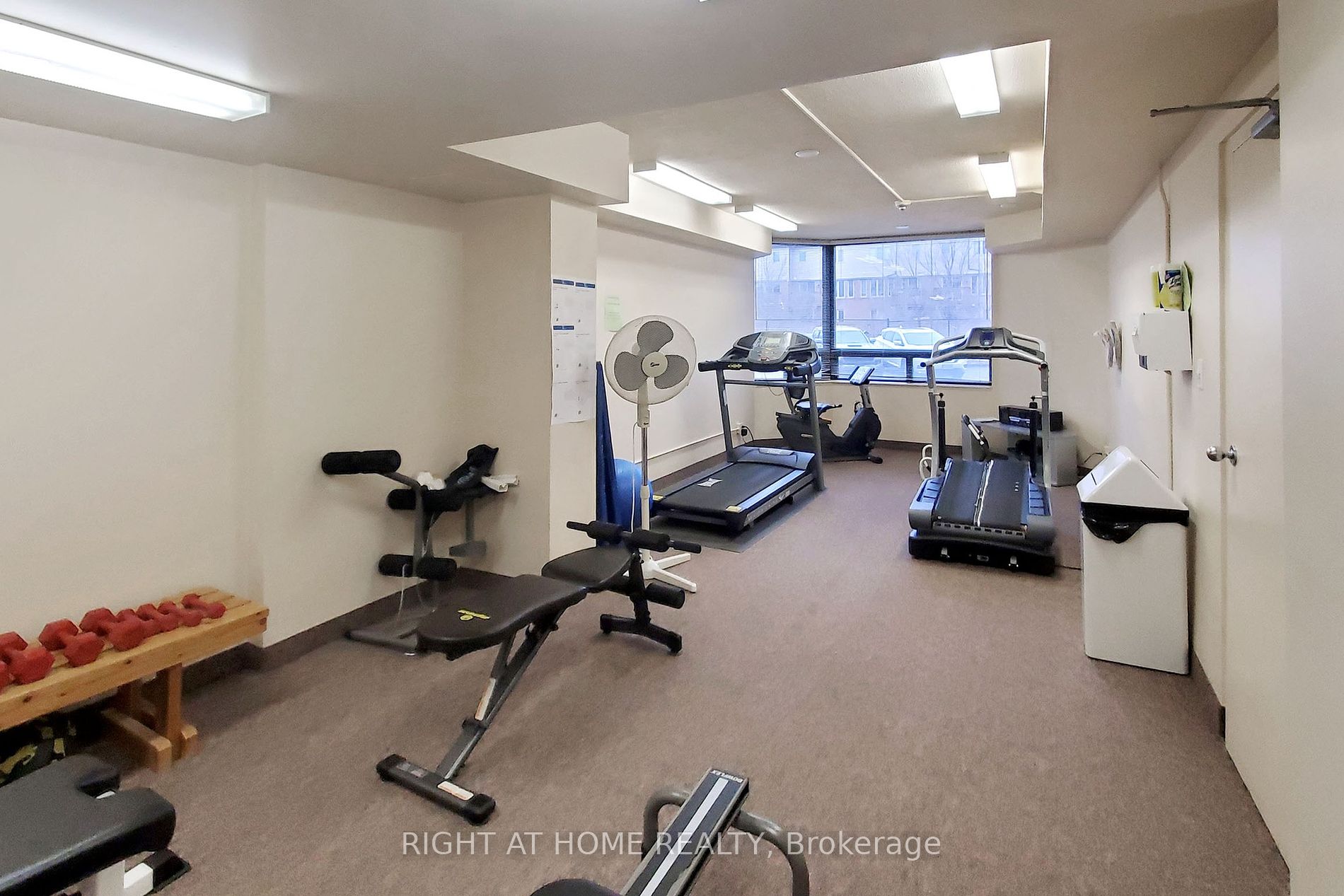 688 Preston Pkwy 403