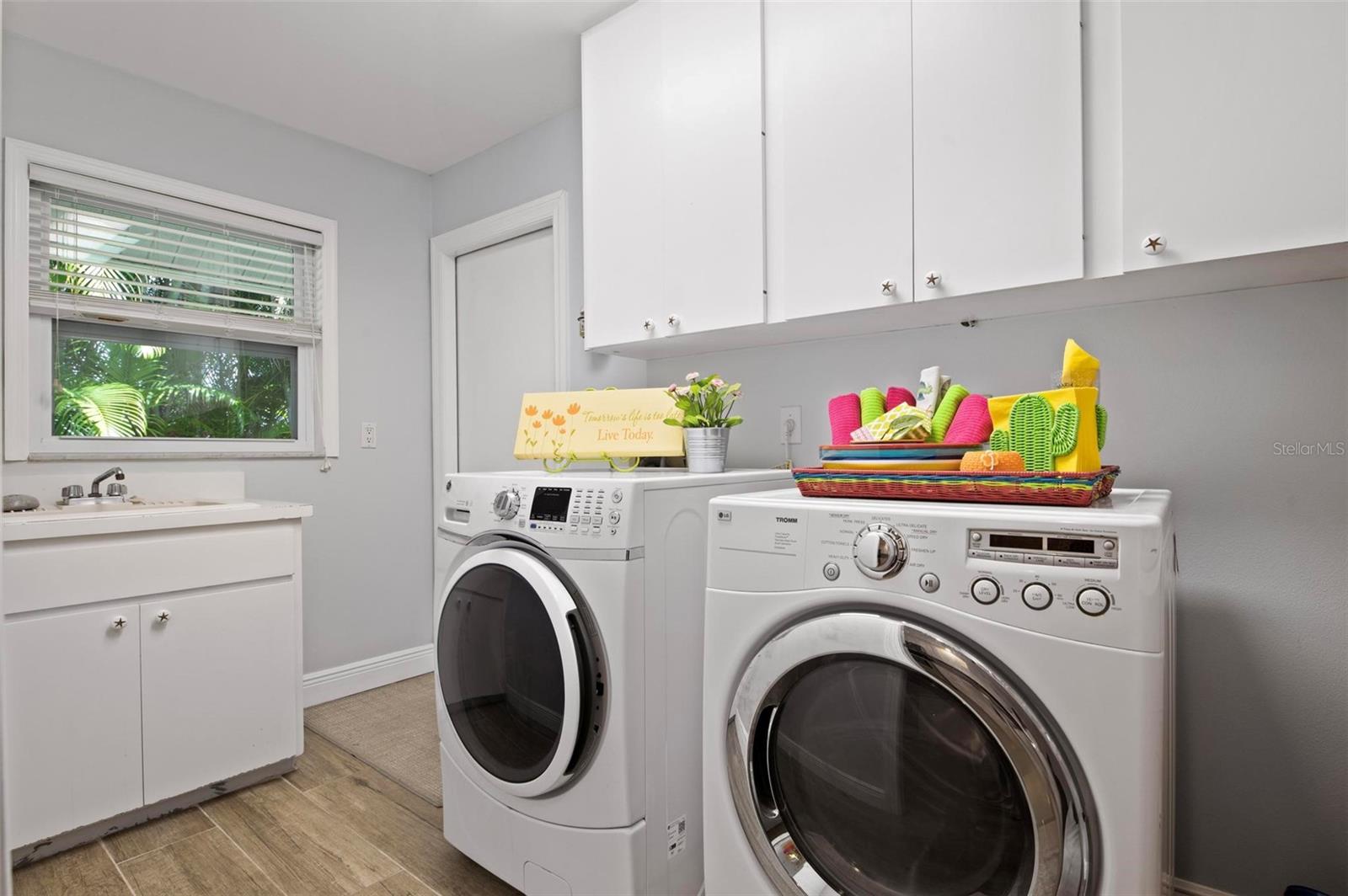 607 North Point Drive