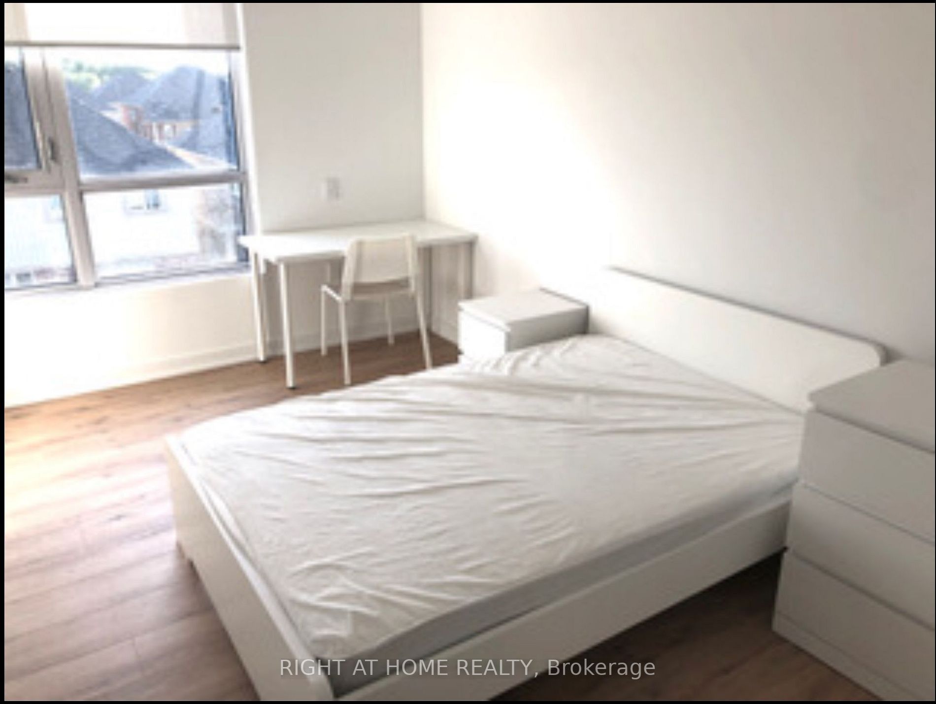 1800 N Simcoe St 318