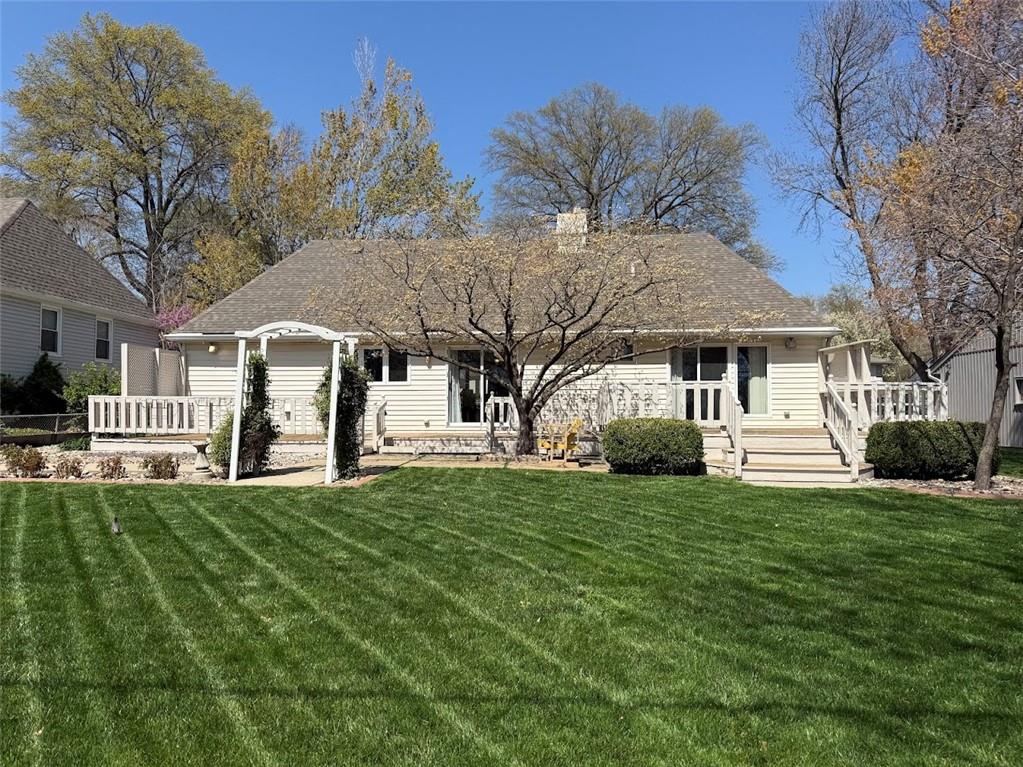 3707 NE 49th Terrace