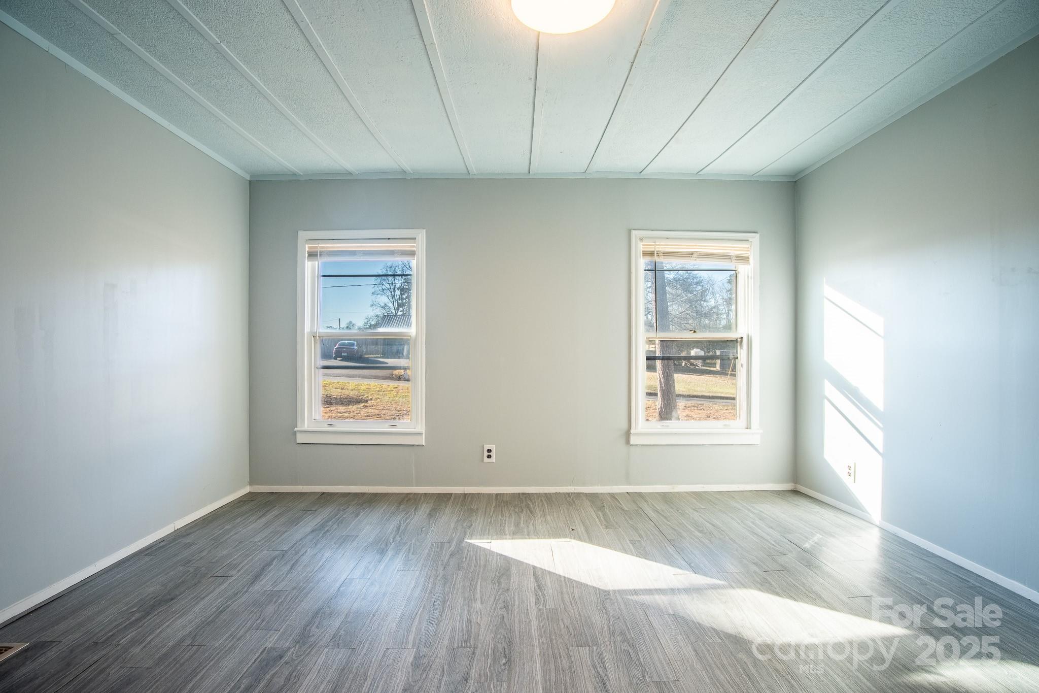 50 N Duncan Hill Lane