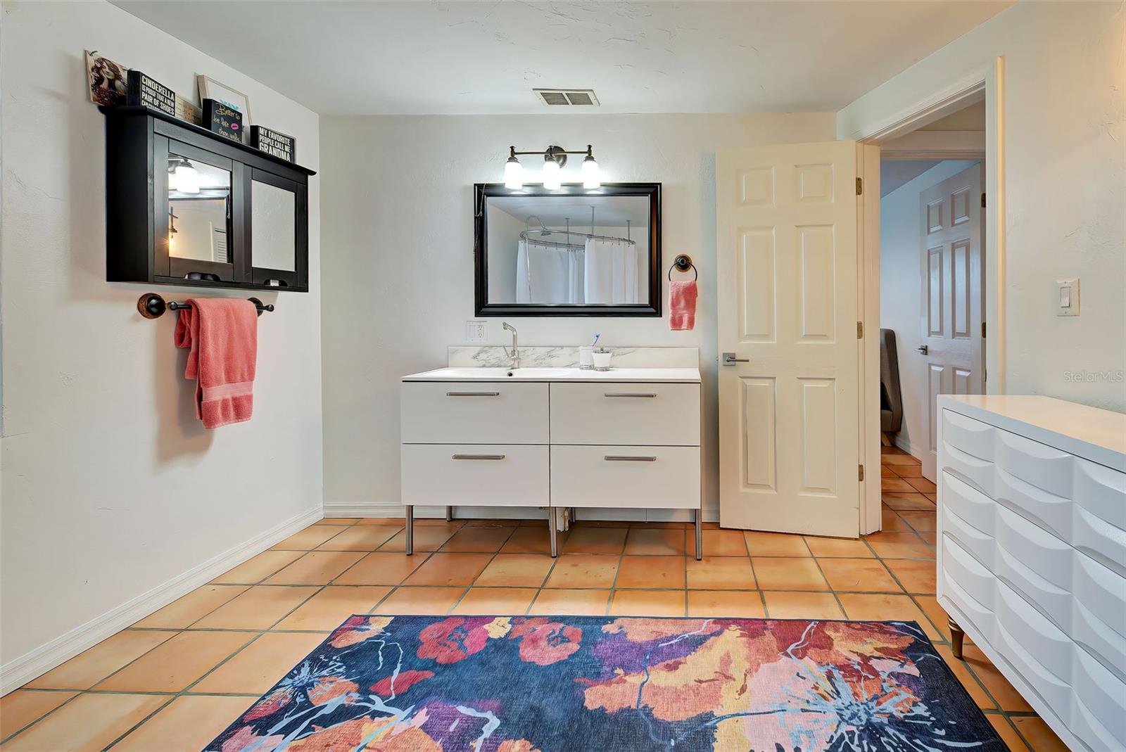 315 Palmetto Road W
