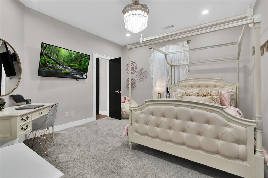 931 Waterloo Lake Drive