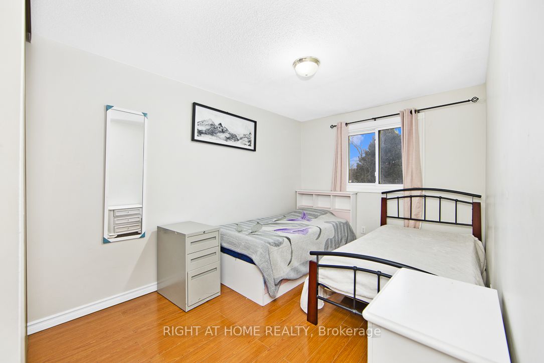 50 Silver Bell Grve 5