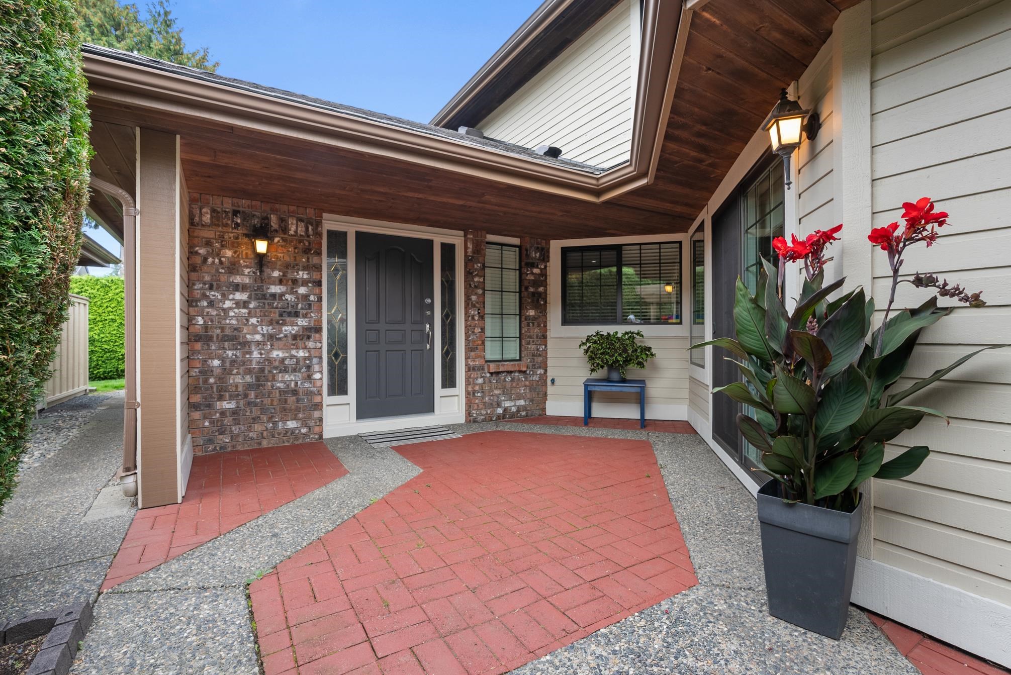 1854 Southmere Crescent 1