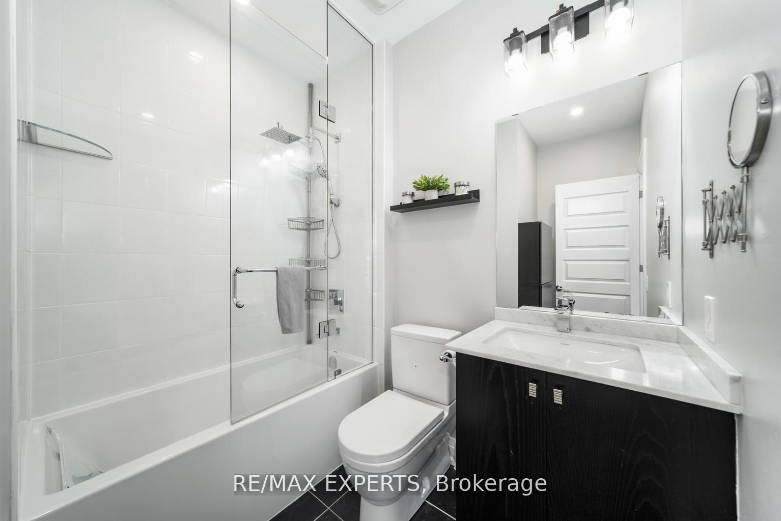 8167 Kipling Ave 40
