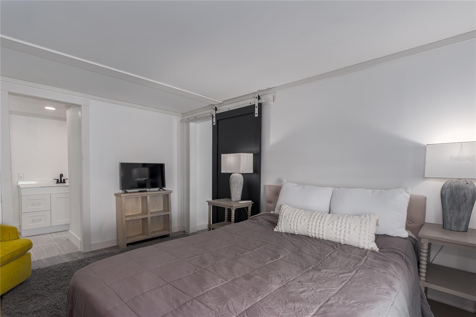 290 Floramana Lane A73