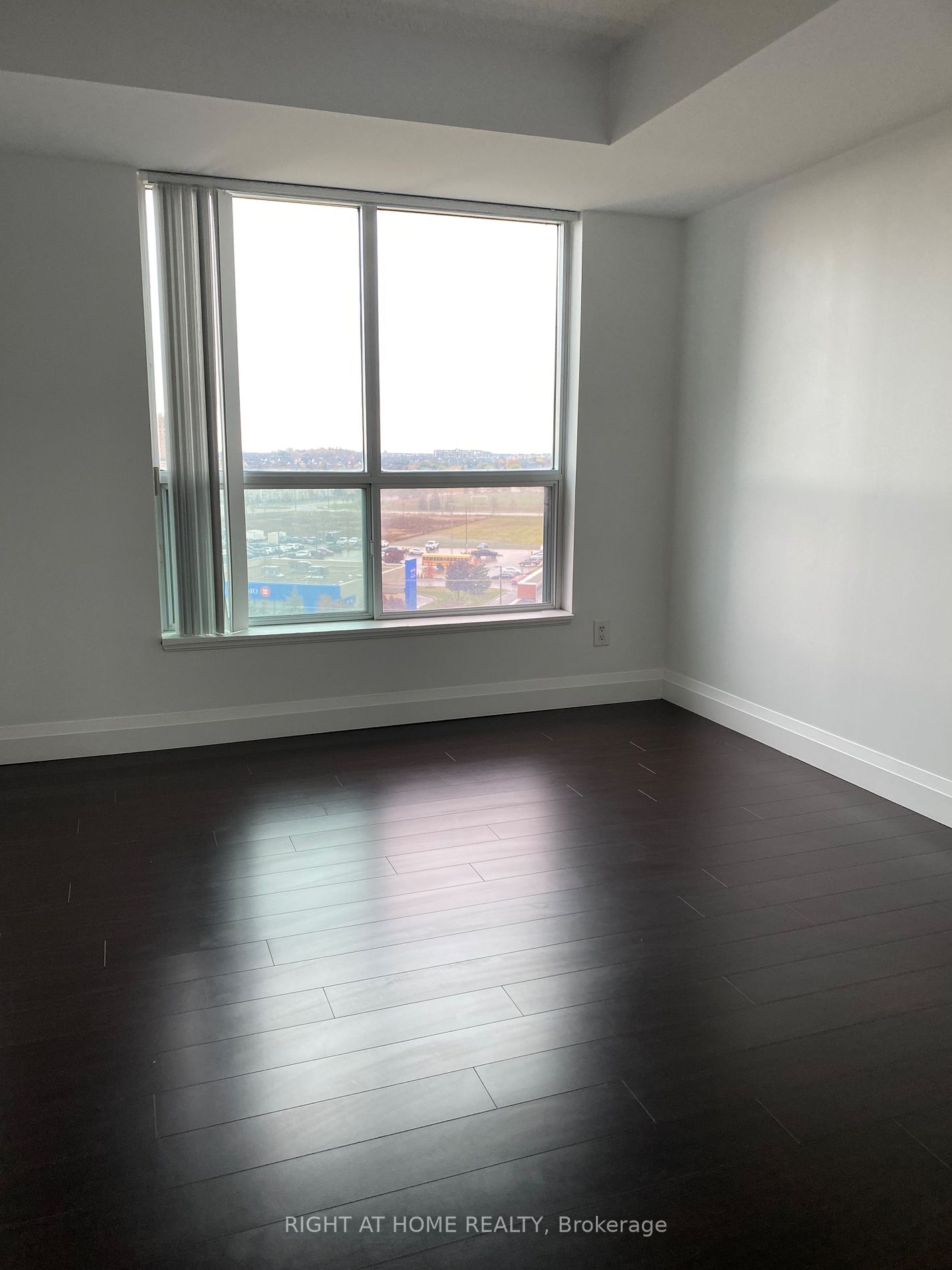 4850 Glen Erin Dr #911