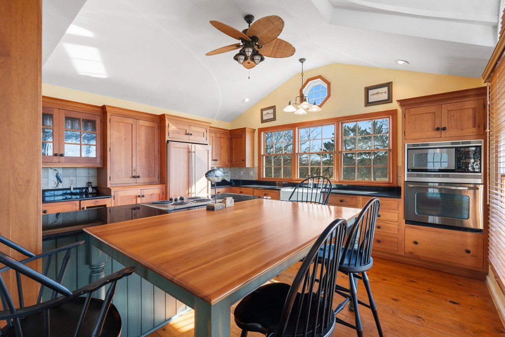 9454 Westerhouse Rd 3