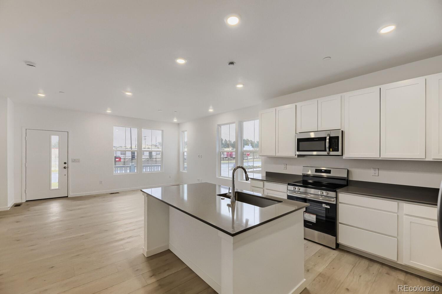 7613 S Mobile Way
