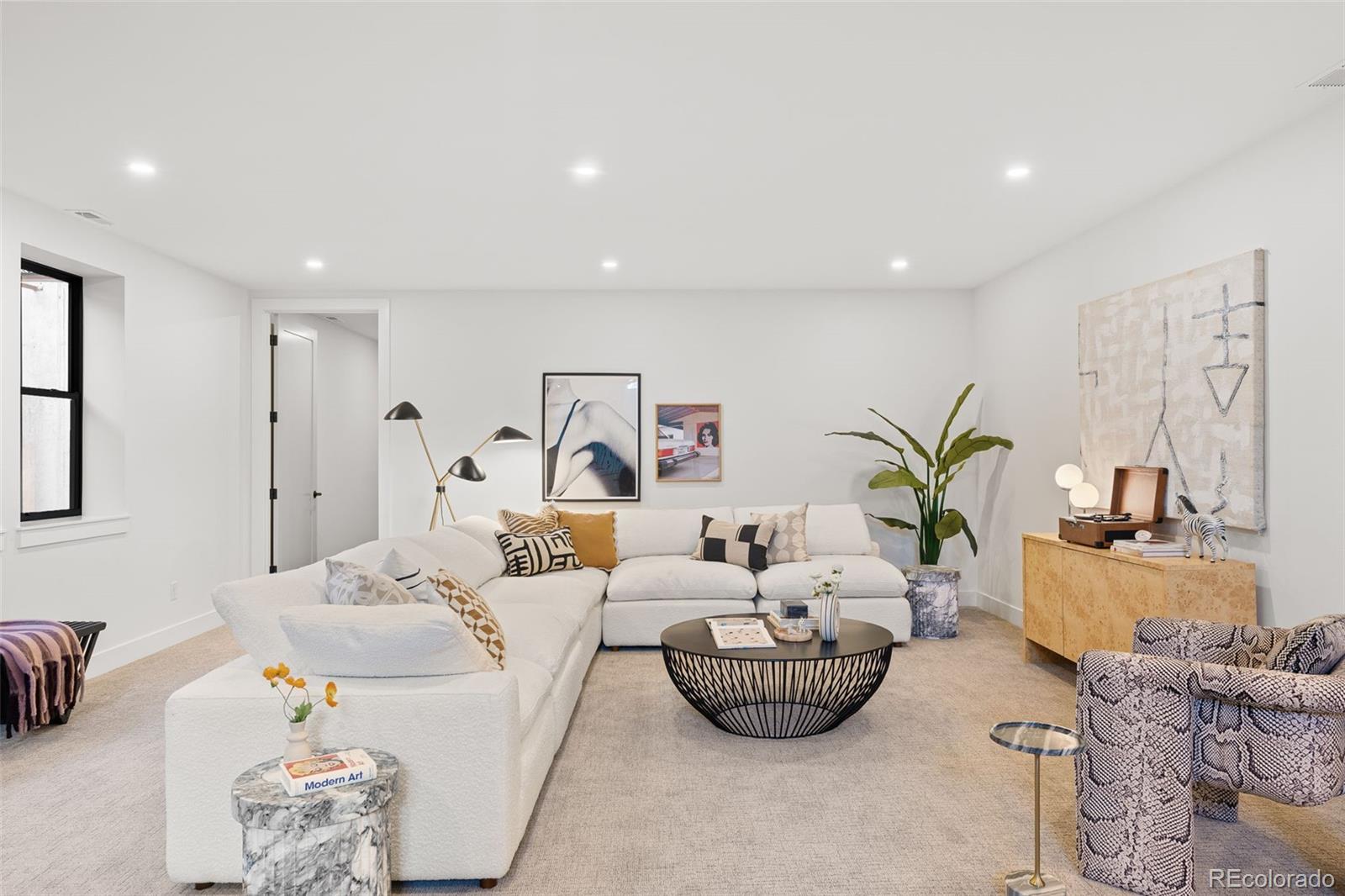 3310 S Clermont Street