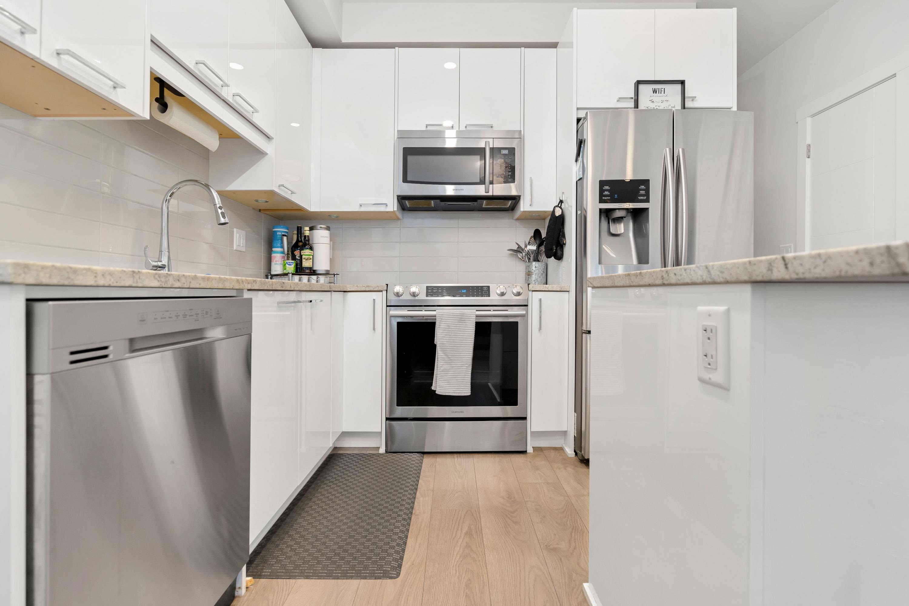 20696 Eastleigh Crescent 117