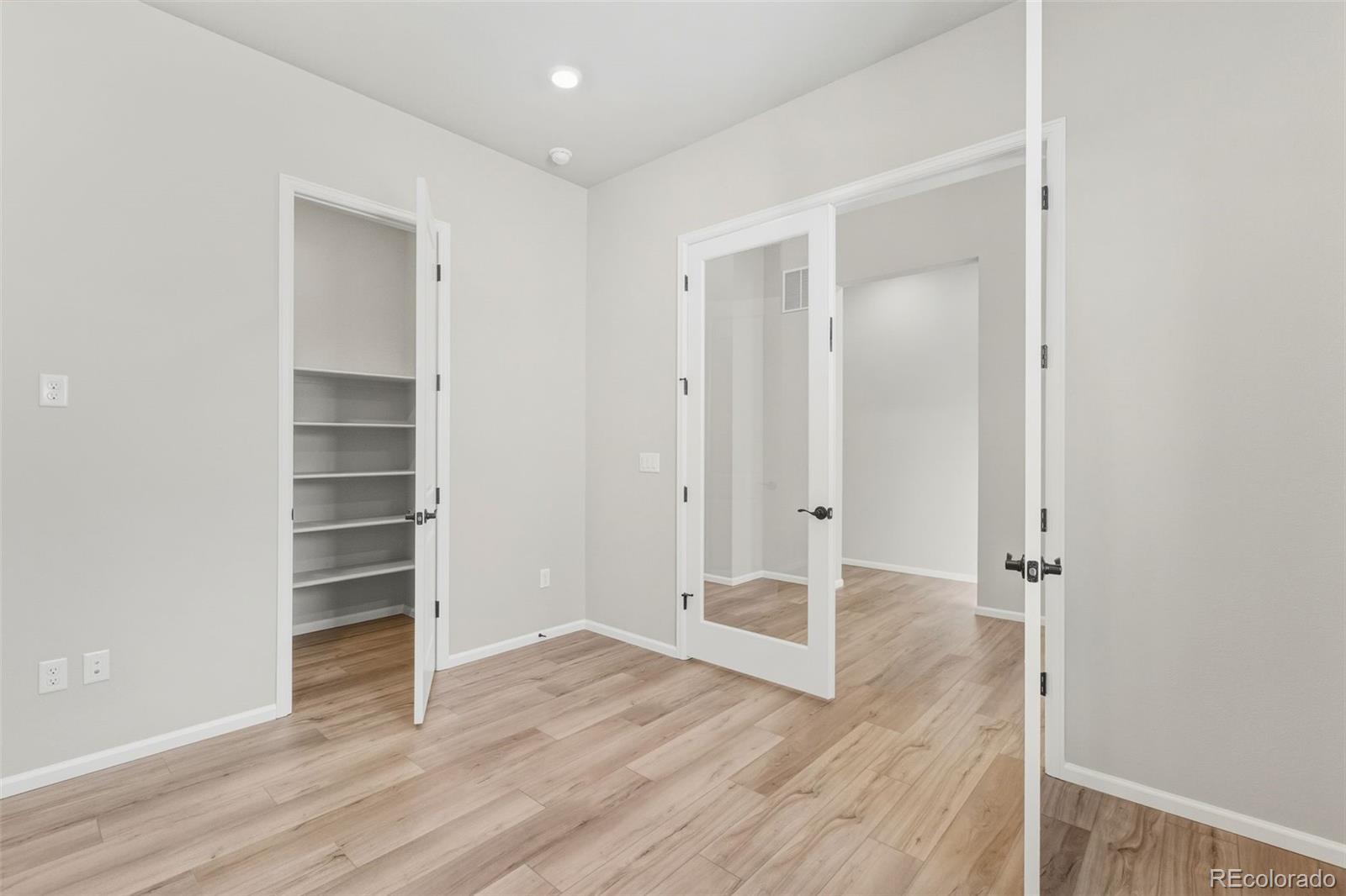 15276 Pontiac Street