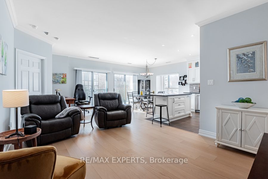 33 Wallace St 209