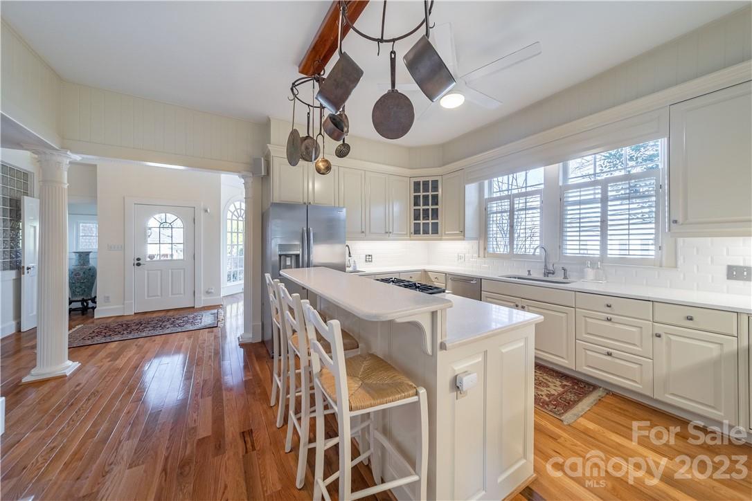 600 West Union Street