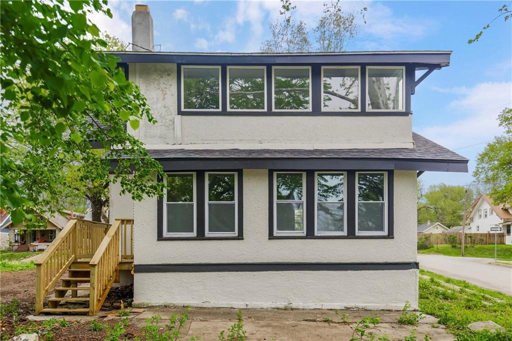 4032 S Benton Avenue