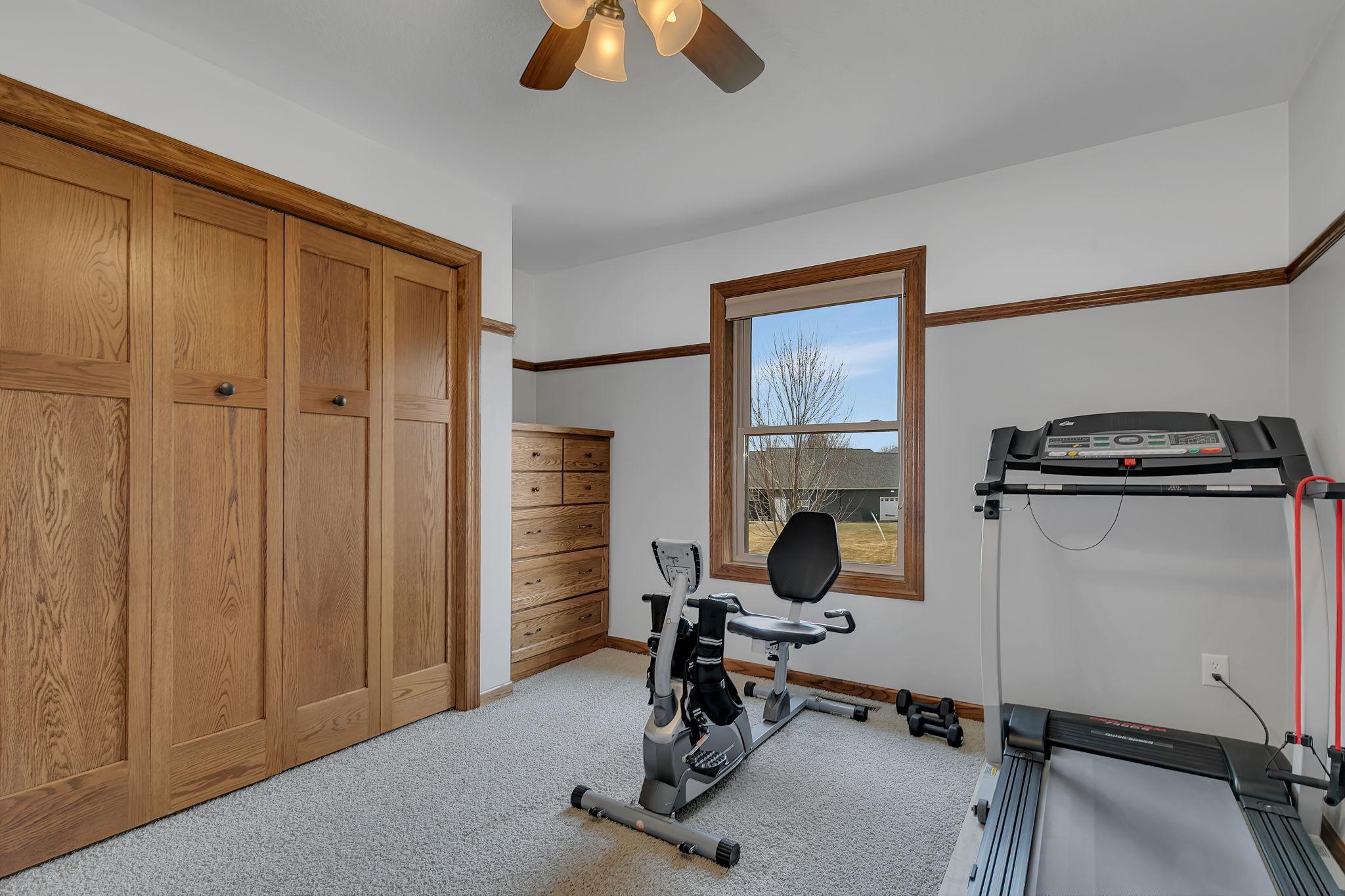 1201 Huntington Drive S